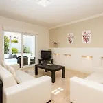 10.3 Villa *